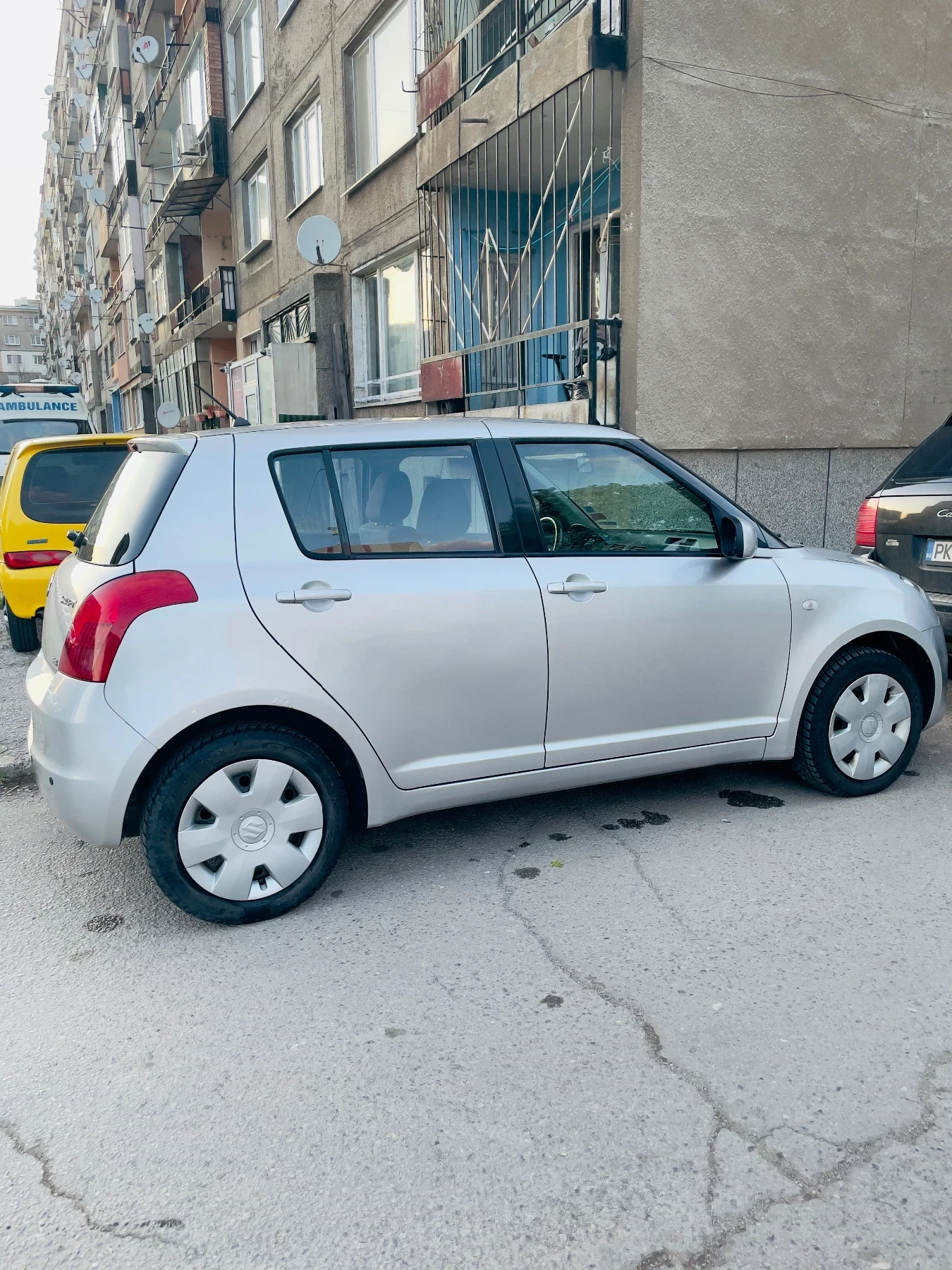 Suzuki Swift 4x4, снимка 5 - Автомобили и джипове - 54819025