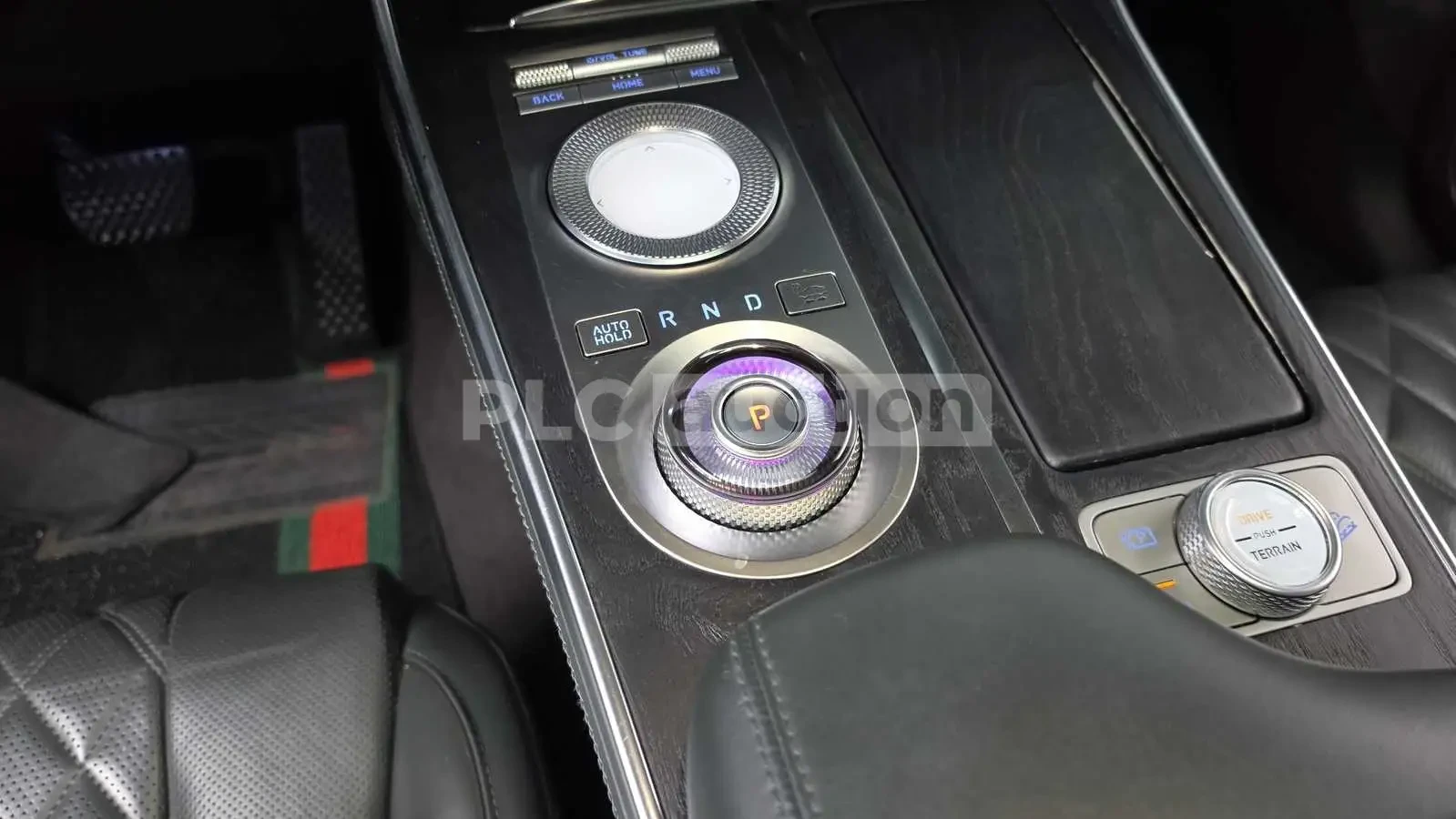 Genesis GV80 ОБДУХВАНЕ * ДИСТРОНИК * HEAD-UP * ПАНО, снимка 9 - Автомобили и джипове - 54998323