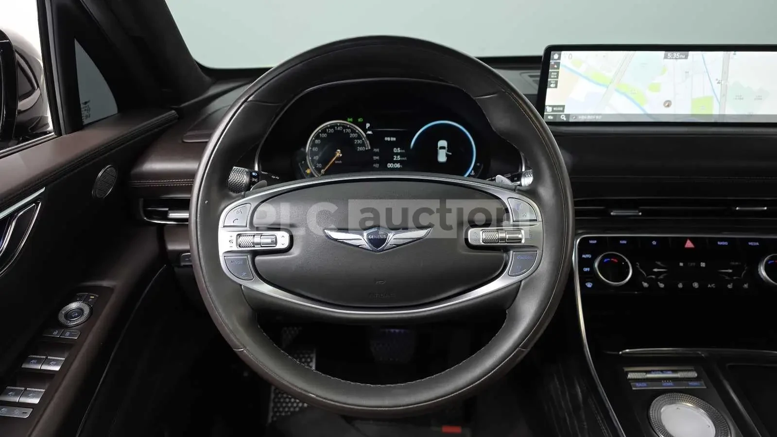 Genesis GV80 ОБДУХВАНЕ * ДИСТРОНИК * HEAD-UP * ПАНО, снимка 13 - Автомобили и джипове - 54998323