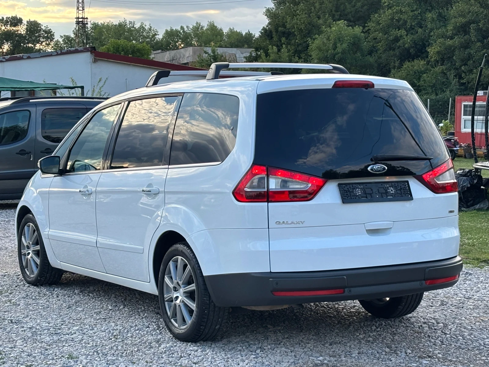Ford Galaxy 2.0TDCI/Италия/Автомат/Панорама/Подгрев/Кожа, снимка 8 - Автомобили и джипове - 55269261