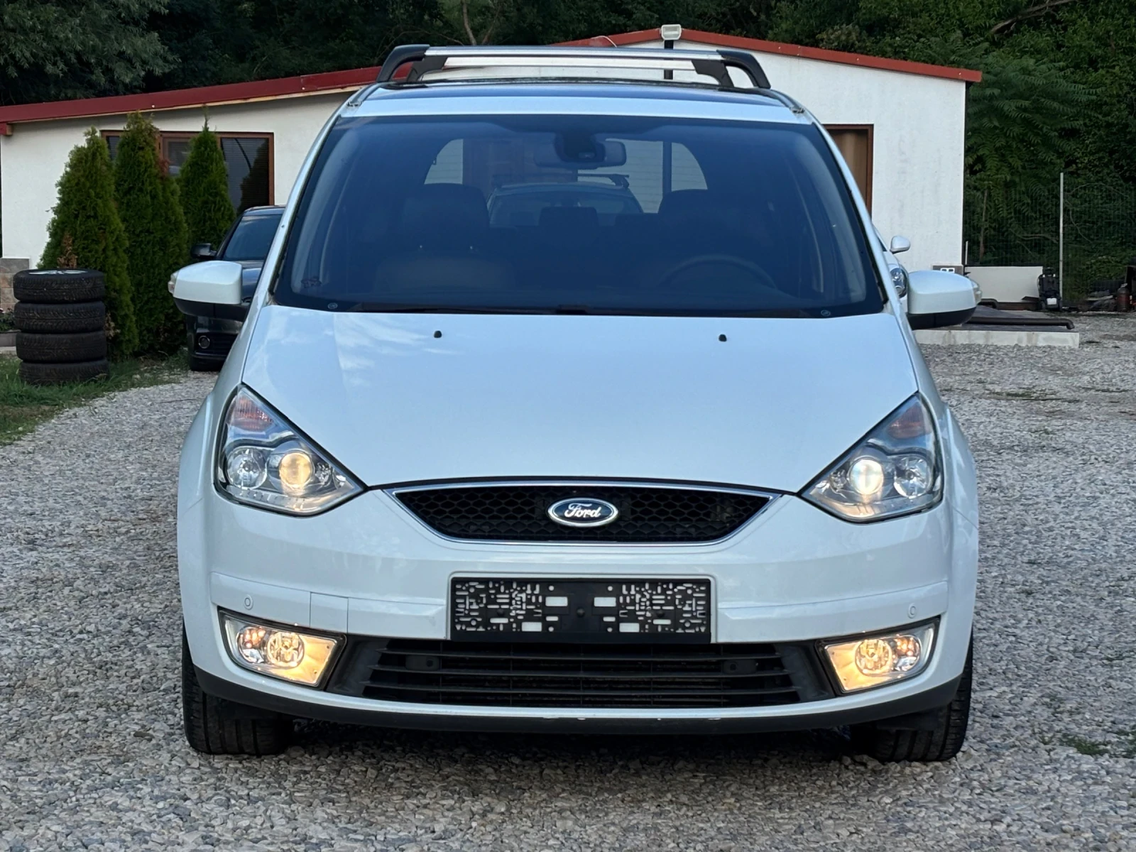 Ford Galaxy 2.0TDCI/Италия/Автомат/Панорама/Подгрев/Кожа, снимка 3 - Автомобили и джипове - 55269261