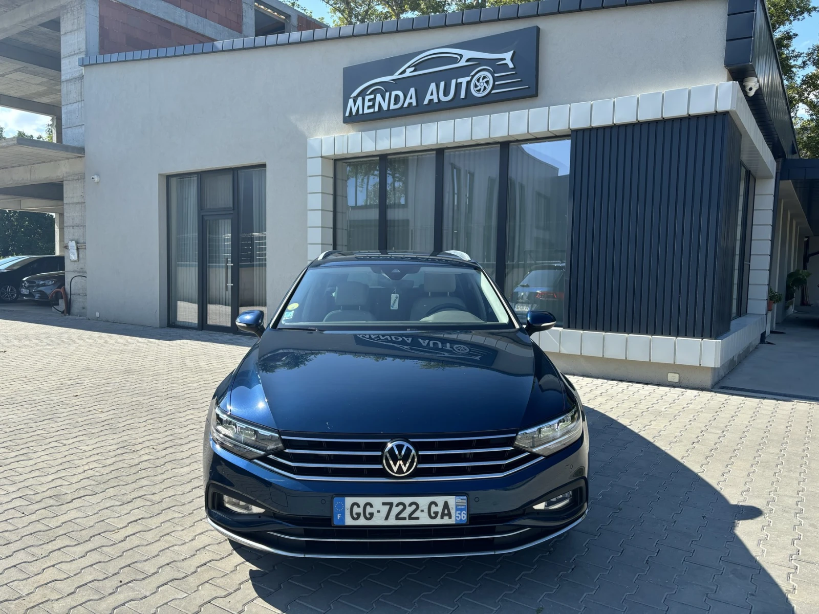 VW Passat Highline 2.0TDI, снимка 2 - Автомобили и джипове - 55363633