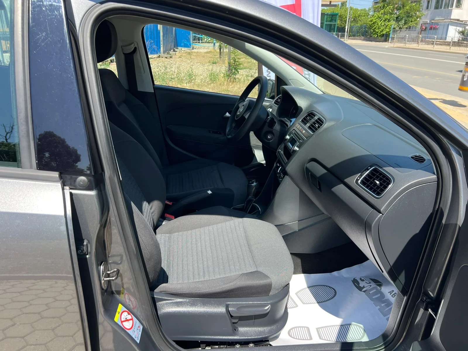 VW Polo 1.2TDi/EURO.5B, снимка 11 - Автомобили и джипове - 55428864
