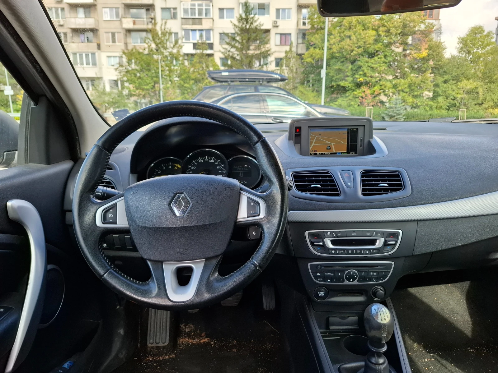 Renault Megane 1.5 dCi, снимка 9 - Автомобили и джипове - 55465539
