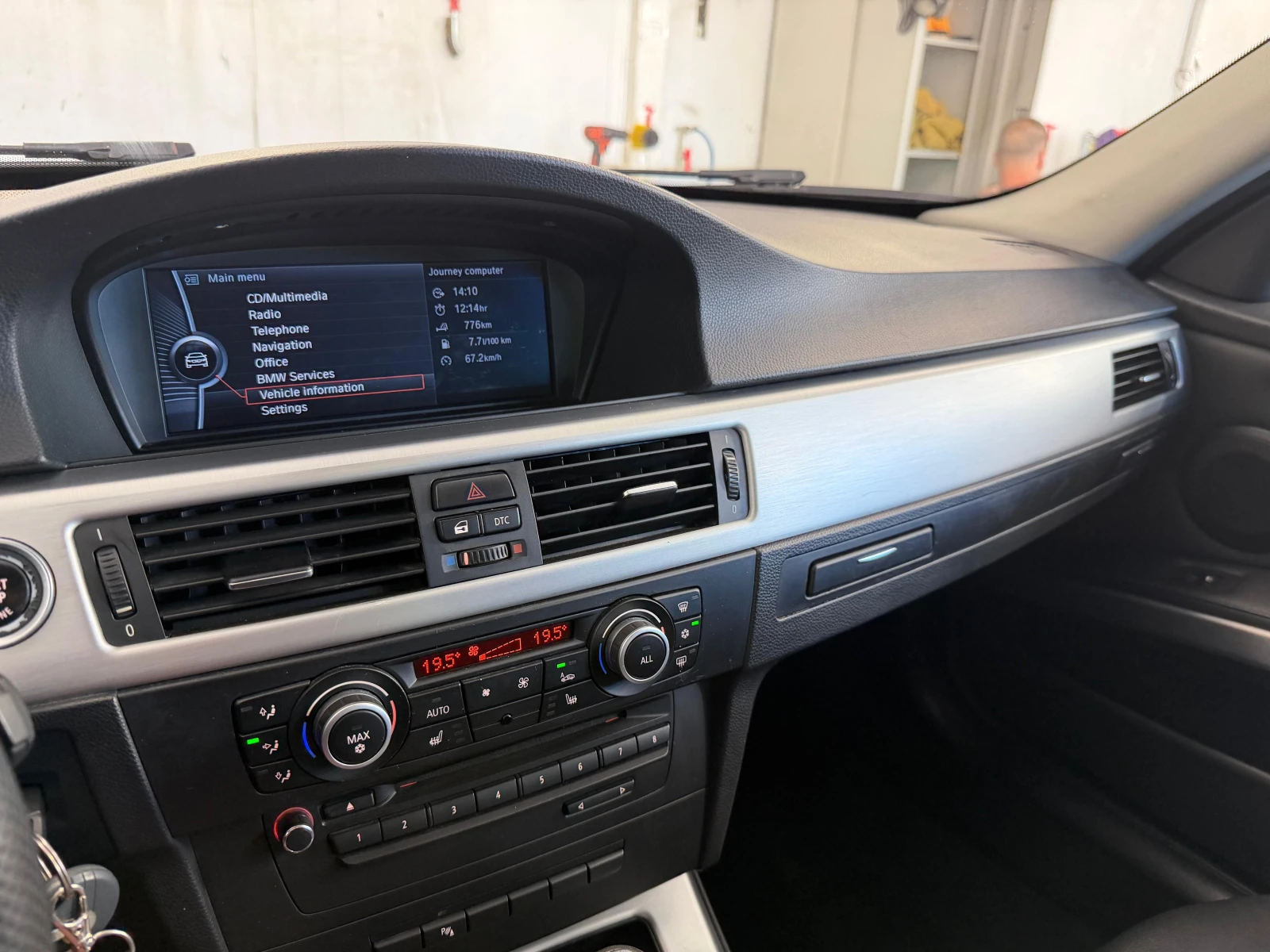 BMW 325 N57 Facelift, снимка 14 - Автомобили и джипове - 55480360