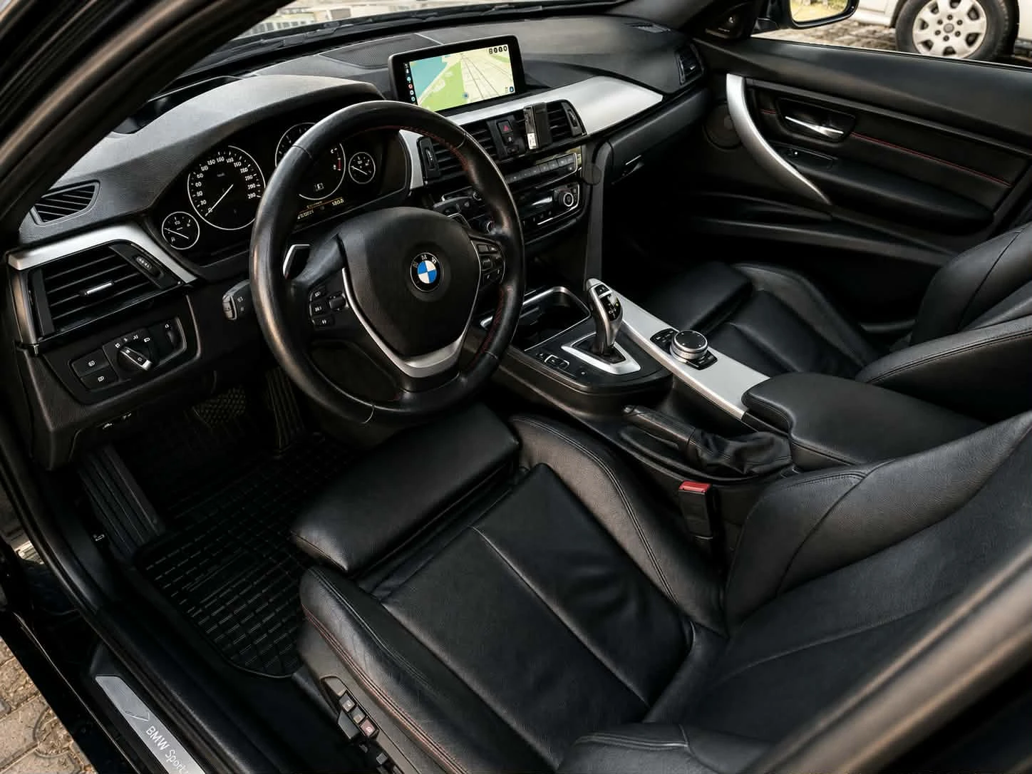 BMW 330 F31, снимка 6 - Автомобили и джипове - 55607348