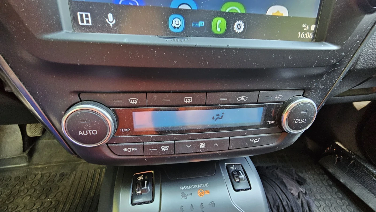 Toyota Avensis, снимка 12 - Автомобили и джипове - 56156963