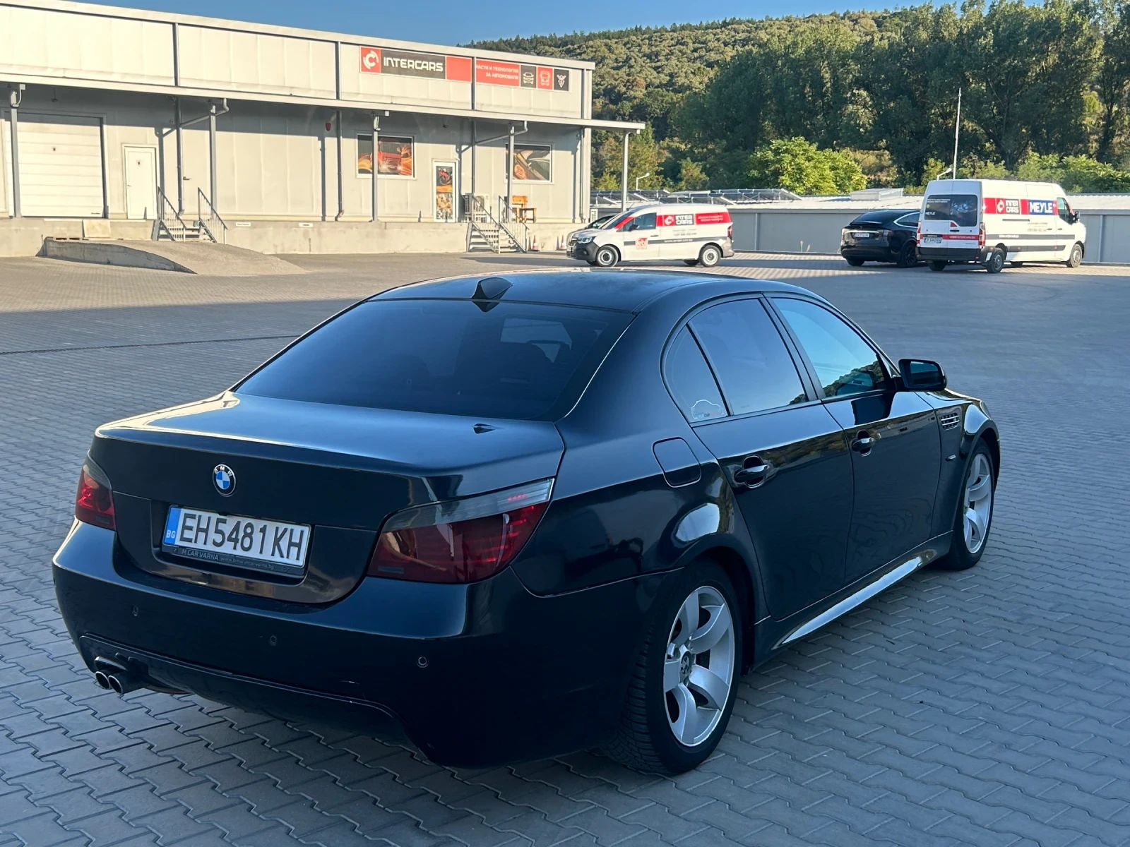 BMW 525 D M-Pack, снимка 4 - Автомобили и джипове - 56136351