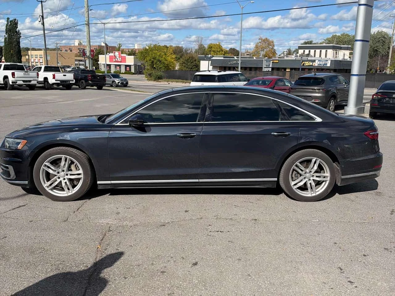 Audi A8 * CARFAX *  ОБДУХВАНЕ * SOFT CLOSE * , снимка 2 - Автомобили и джипове - 56418046