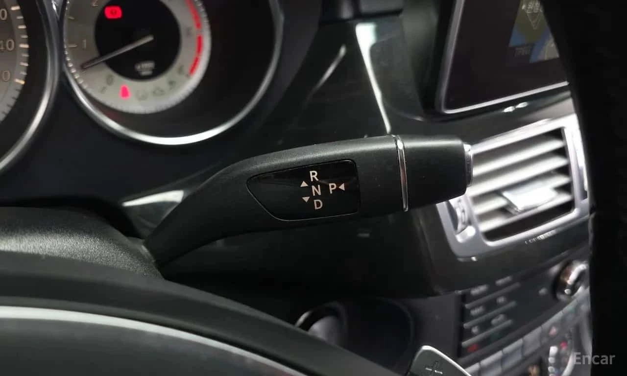 Mercedes-Benz CLS * CLS350 d 4MATIC * ���� �� �� | Mobile.bg � ����������� 9