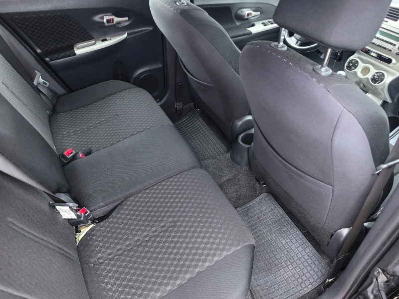 Toyota Urban Cruiser D-4D-90k.c.4X4-6 ckoр.ЕВРО 5В!ПЕРФЕКТЕН!, снимка 13 - Автомобили и джипове - 53509583