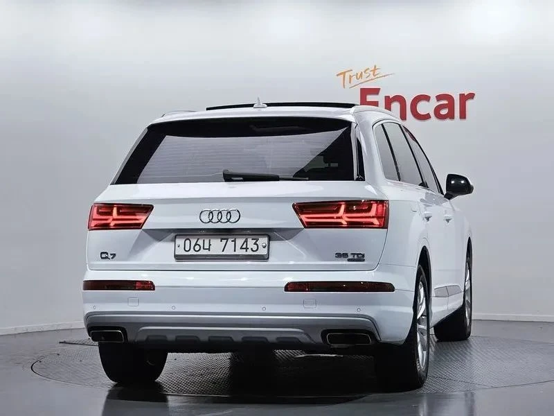 Audi Q7, снимка 4 - Автомобили и джипове - 56689821