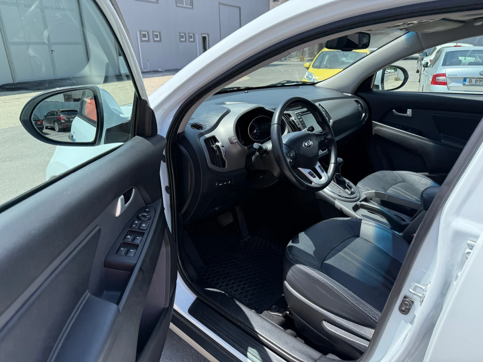Kia Sportage 2.0 CRDI - изображение 2