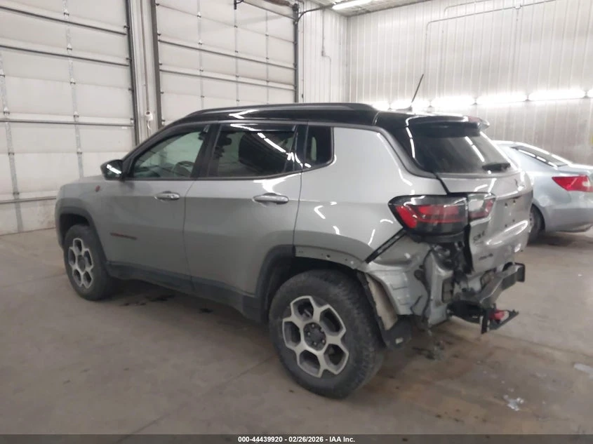 Jeep Compass 2.4l Trailhawk 4X4, снимка 3 - Автомобили и джипове - 54071835