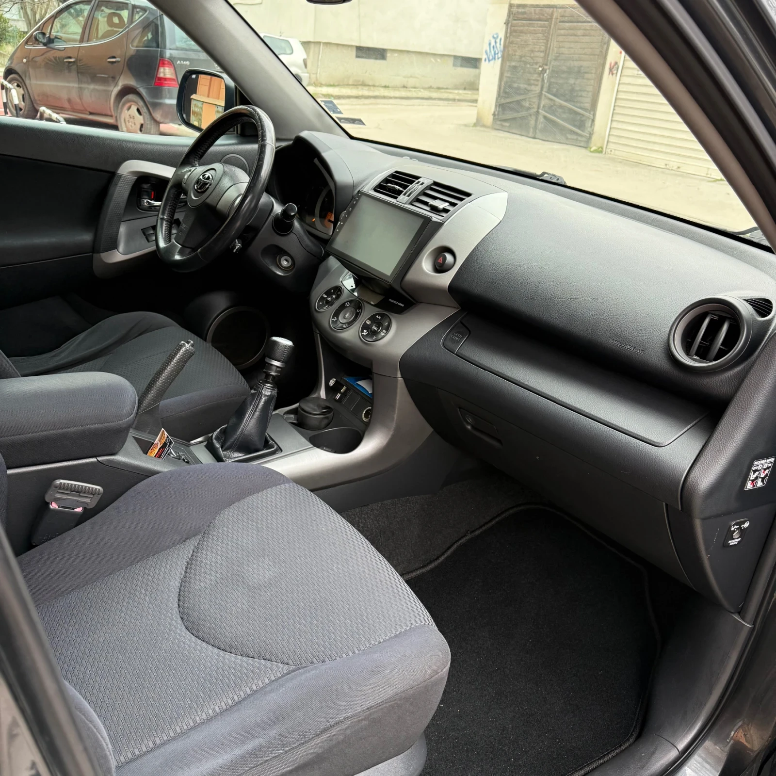 Toyota Rav4 2.2 D-AD . 4x4, снимка 9 - Автомобили и джипове - 54128465