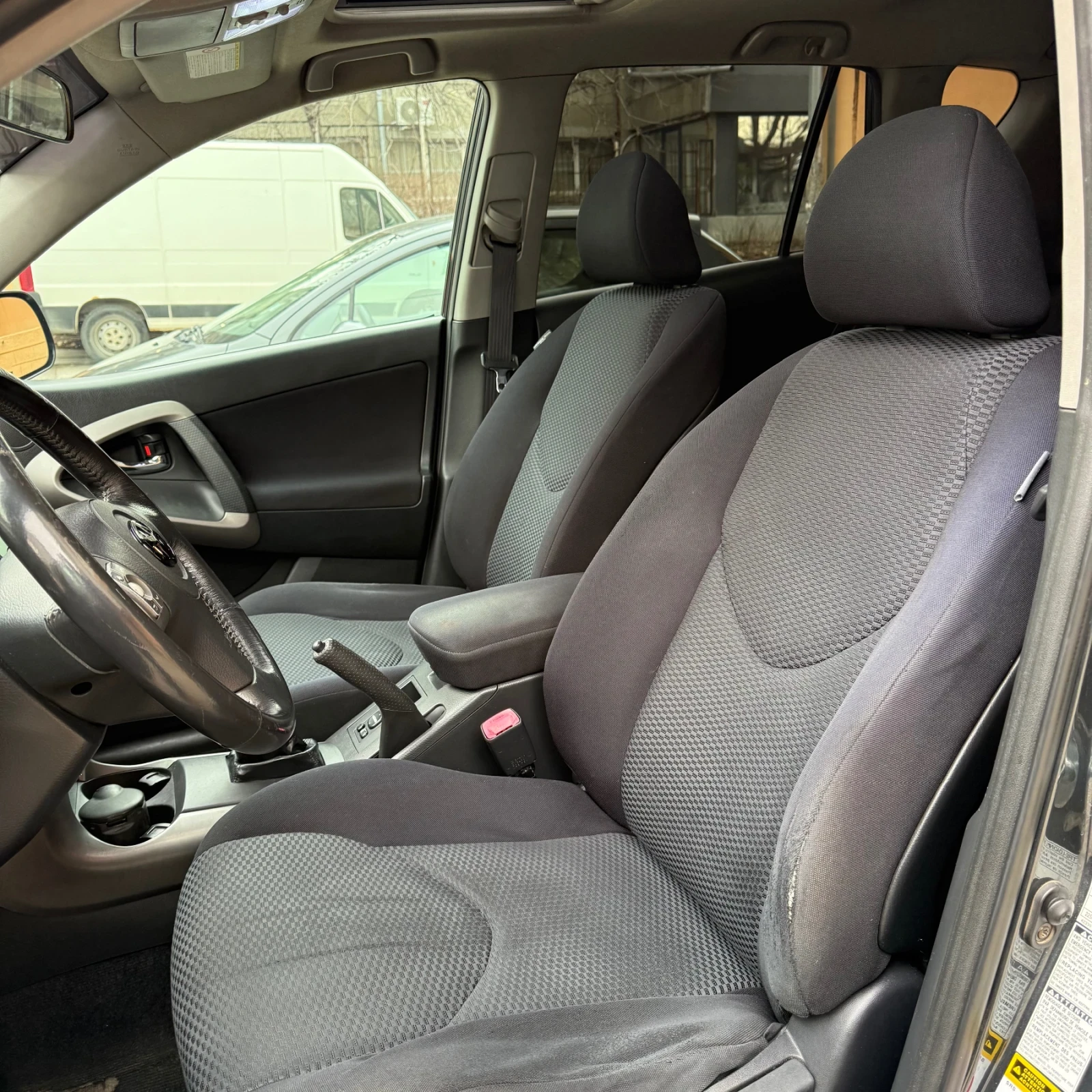 Toyota Rav4 2.2 D-AD . 4x4, снимка 7 - Автомобили и джипове - 54128465