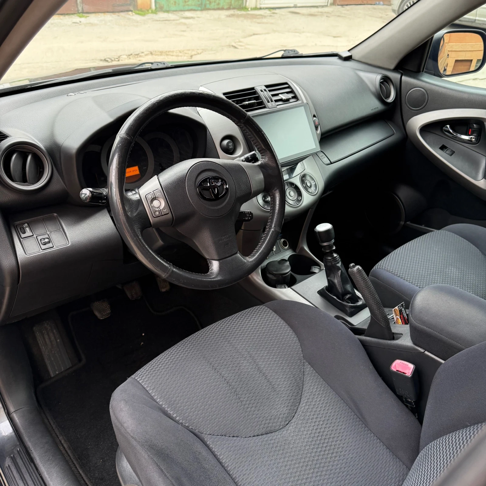 Toyota Rav4 2.2 D-AD . 4x4, снимка 8 - Автомобили и джипове - 54128465