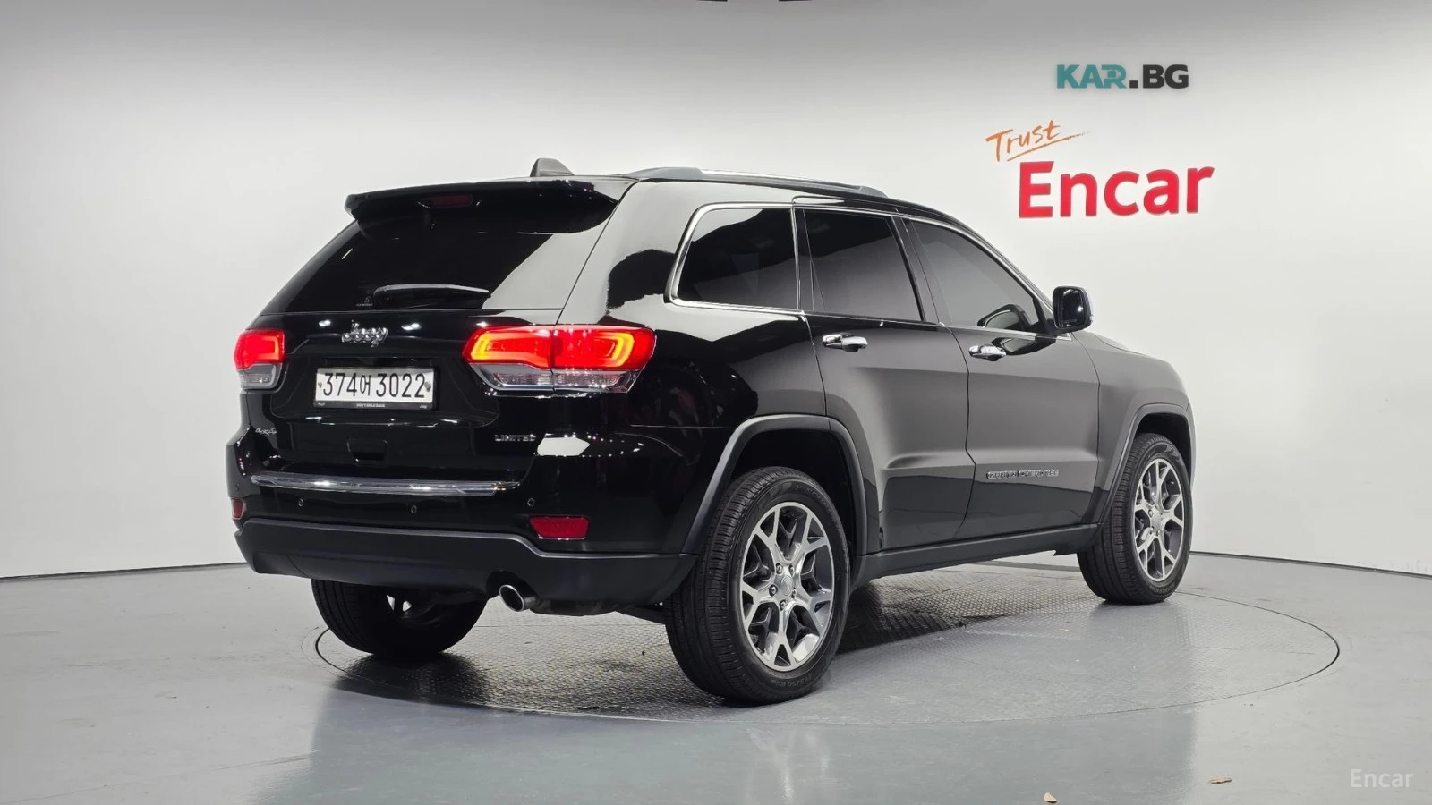 Jeep Cherokee 3.6* LIMITED* ОБДУХВАНЕ* КАМЕРА* 4 ПОДГРЕВА, снимка 2 - Автомобили и джипове - 54850296