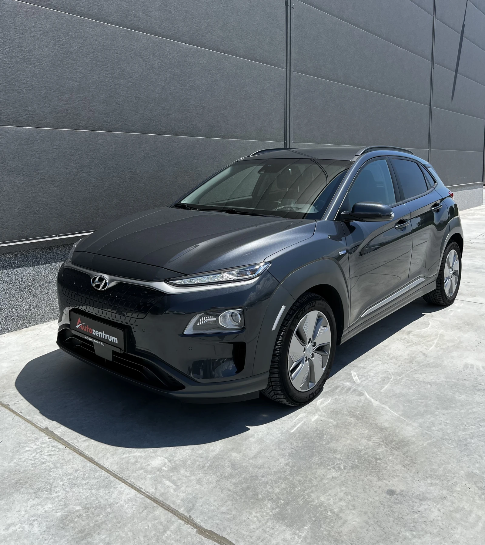 Hyundai Kona Premium 2WD, снимка 3 - Автомобили и джипове - 54879684