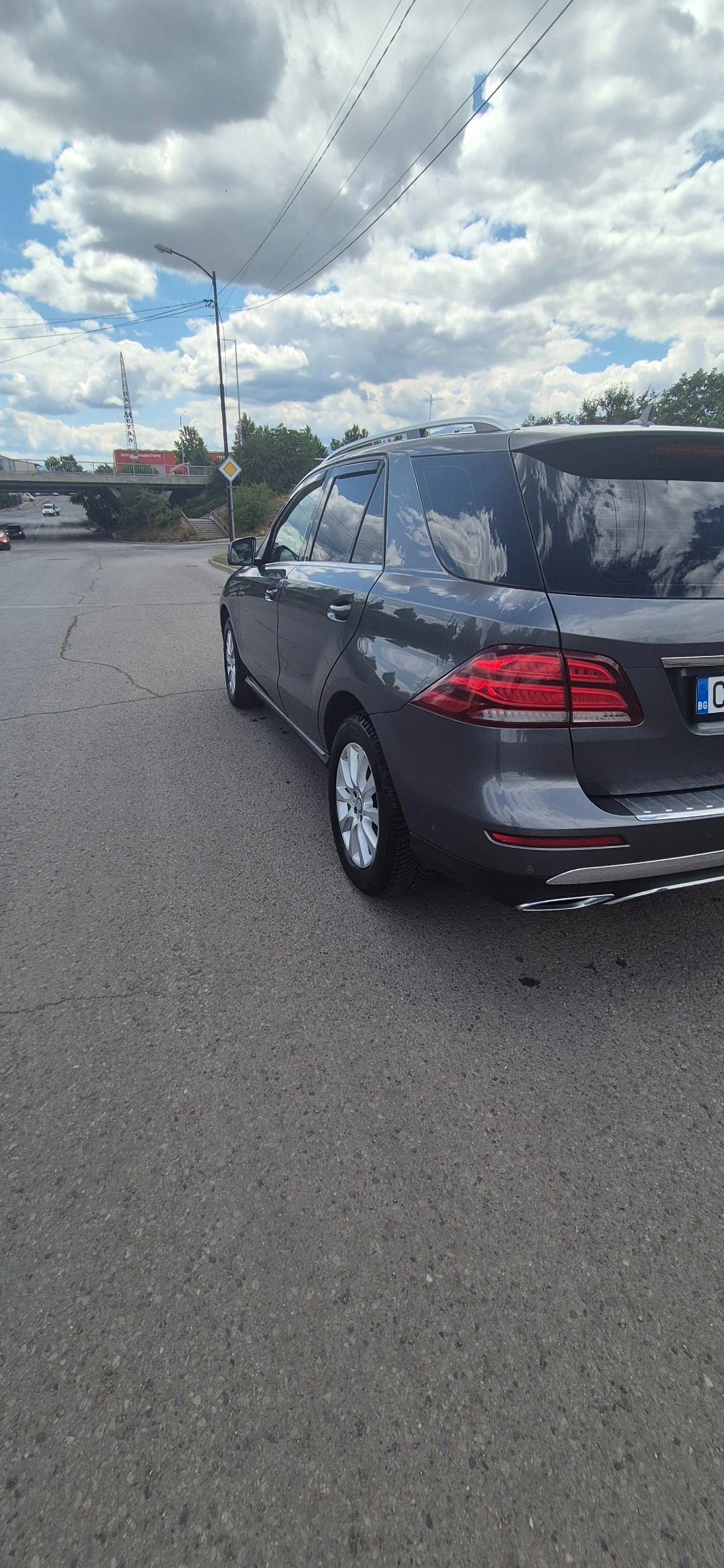 Mercedes-Benz GLE 350, снимка 3 - Автомобили и джипове - 55465585
