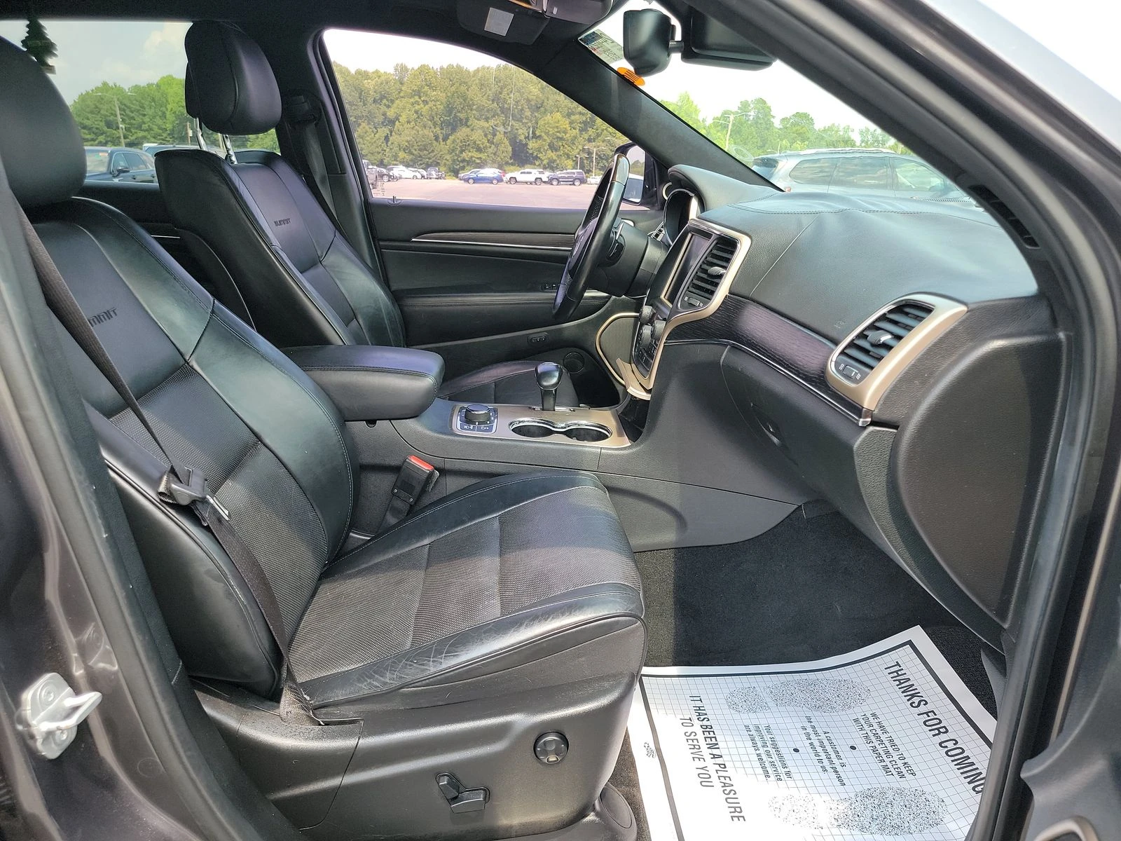 Jeep Grand cherokee SUMMIT* 5.7 V8 HEMI* HARMAN* DIS* PANO* ВЪЗДУХ, снимка 12 - Автомобили и джипове - 55611914