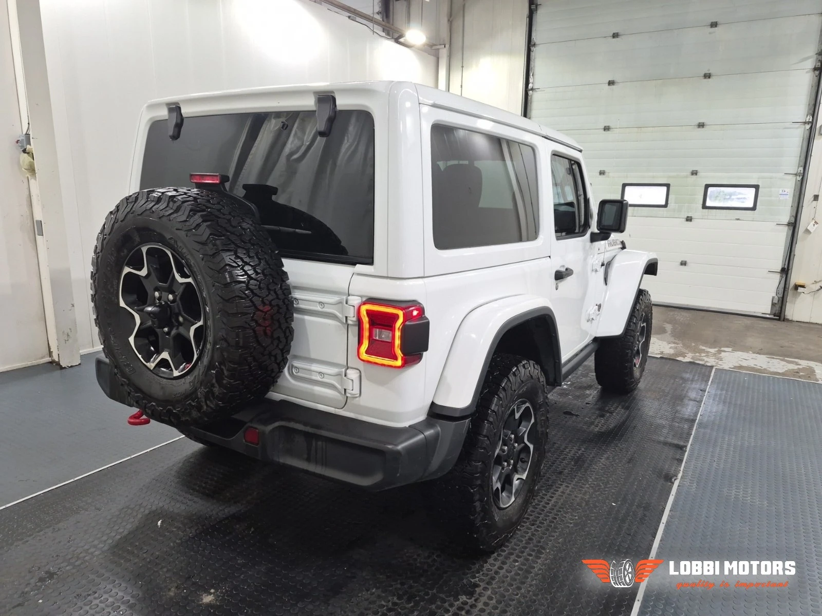 Jeep Wrangler, снимка 3 - Автомобили и джипове - 55992794