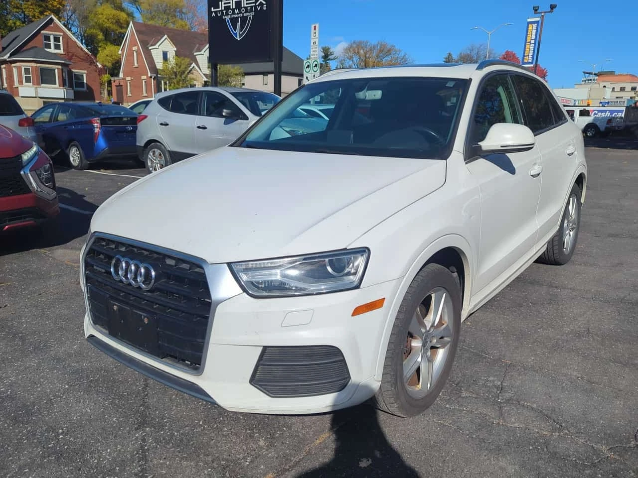 Audi Q3 * Progressiv * CARFAX * ОПЦИЯ ЗА ФИНАНСИРАНЕ