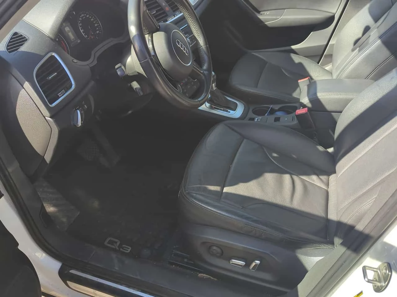 Audi Q3 * Progressiv * CARFAX * ����� �� ����������� | Mobile.bg � ����������� 5