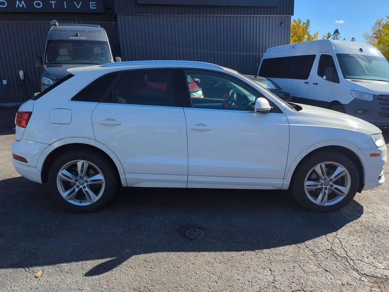 Audi Q3 * Progressiv * CARFAX * ����� �� ����������� | Mobile.bg � ����������� 3