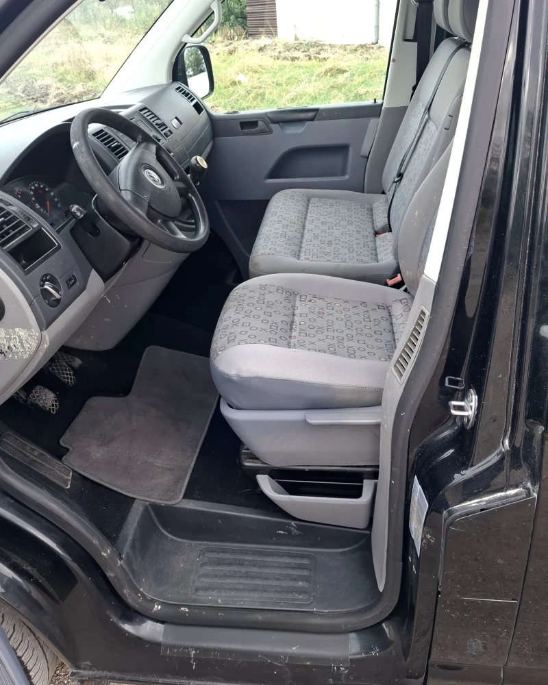 VW T5 1.9 TDI  LONG, снимка 12 - Бусове и автобуси - 47558853