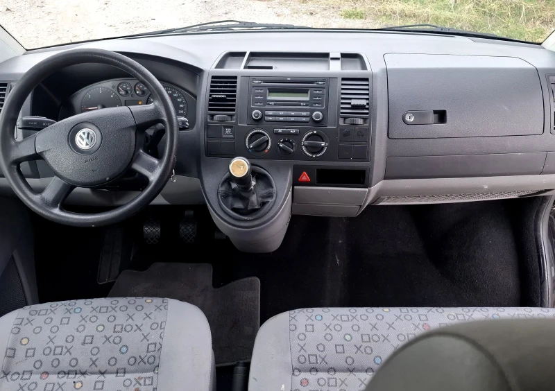 VW T5 1.9 TDI  LONG, снимка 8 - Бусове и автобуси - 47558853