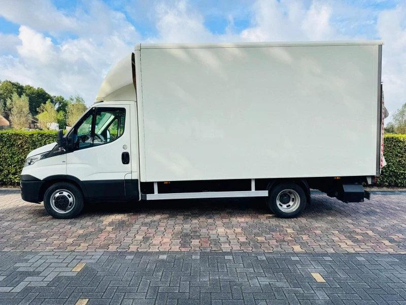 Iveco Daily 35c18* 4.30м.* Борд* КЛИМАТРОНИК* HI-MATIC* , снимка 2 - Бусове и автобуси - 53373283