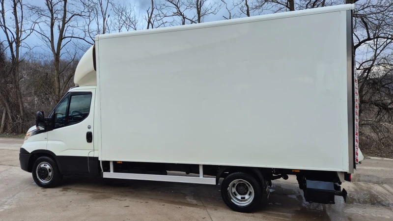 Iveco Daily 40c18* 3.5тона.* Борд* КЛИМАТРОНИК* HI-MATIC* , снимка 6 - Бусове и автобуси - 53373283