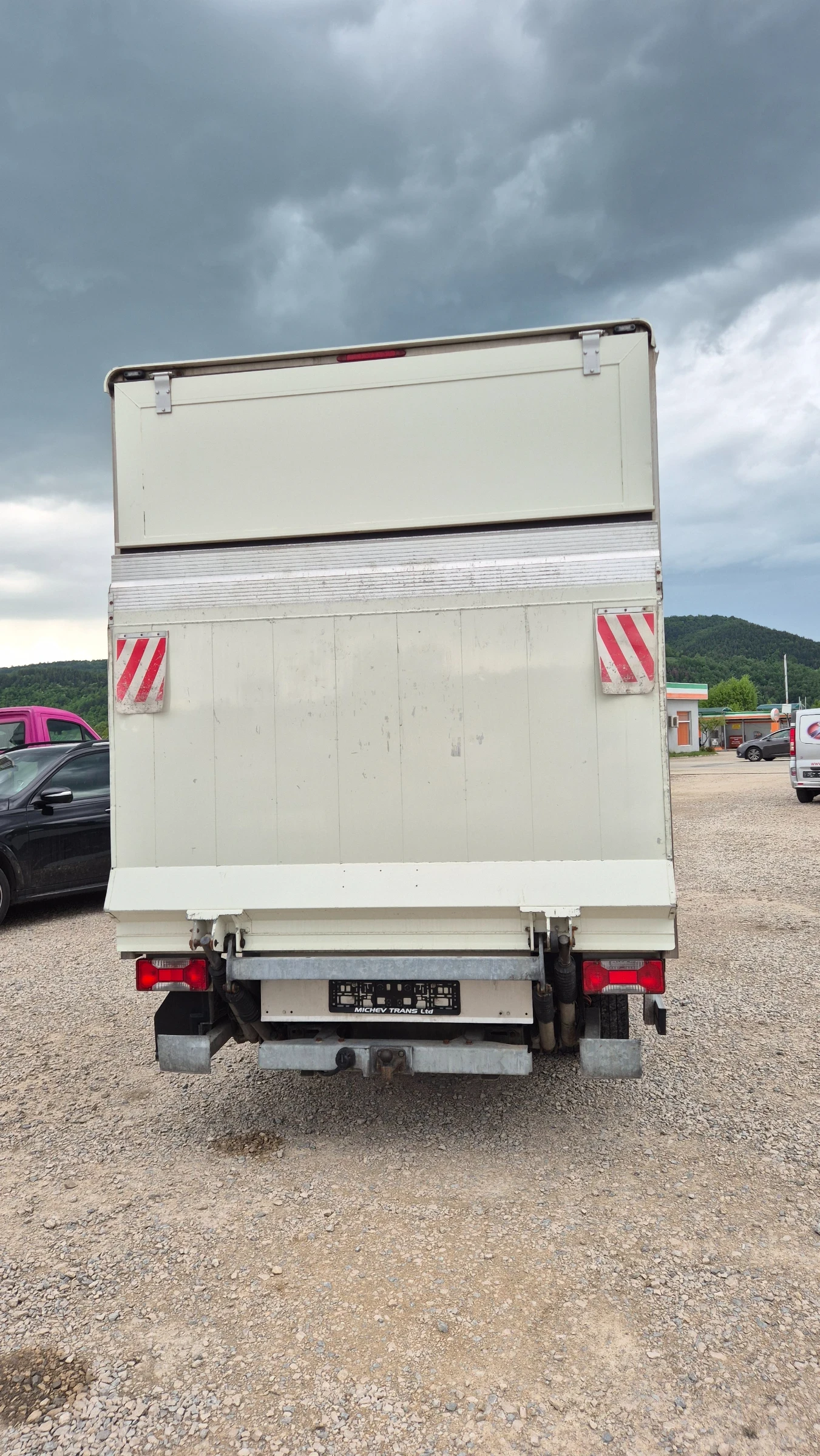 Iveco Daily 40c18* 3.5тона.* Борд* КЛИМАТРОНИК* HI-MATIC* , снимка 5 - Бусове и автобуси - 53373283