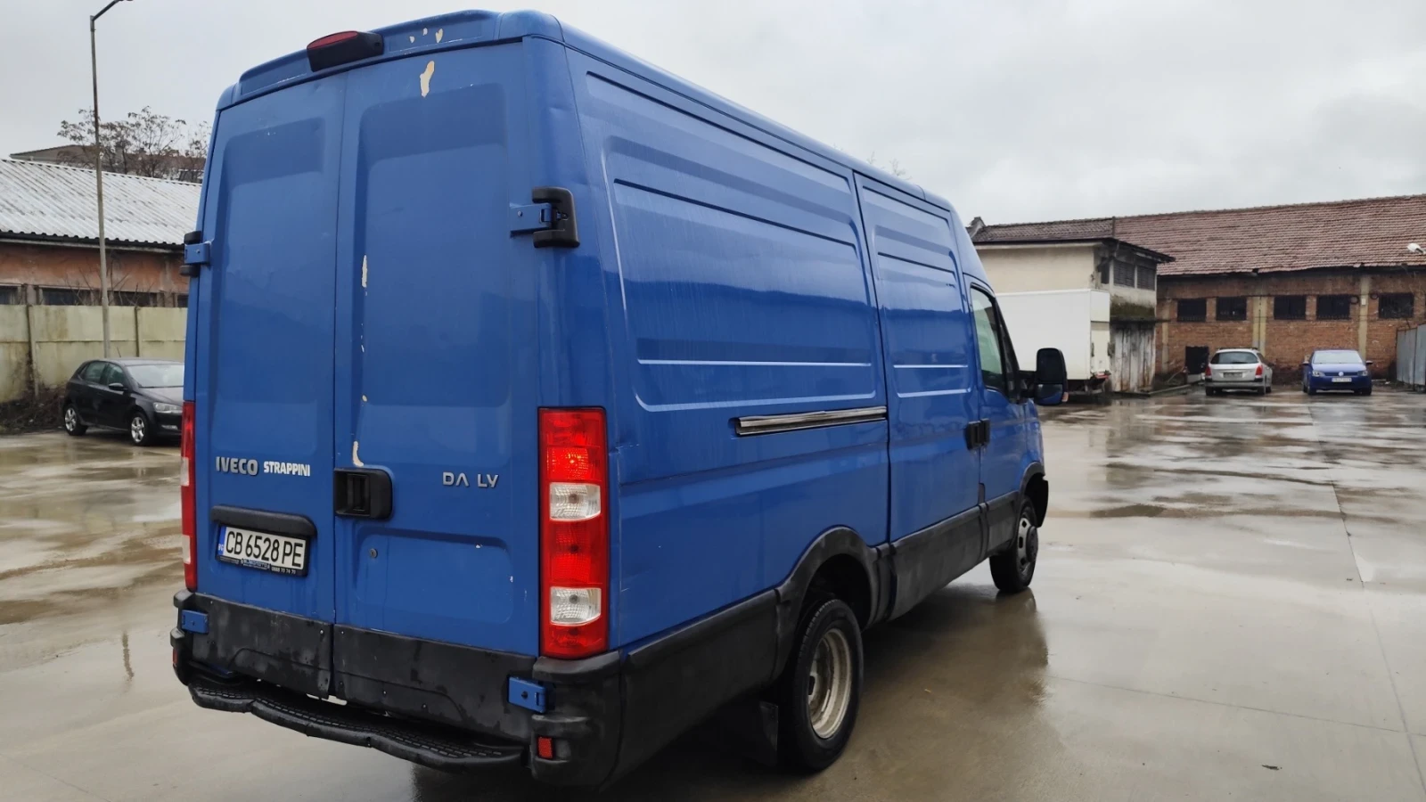 Iveco 35c13 Двойна гума - изображение 4