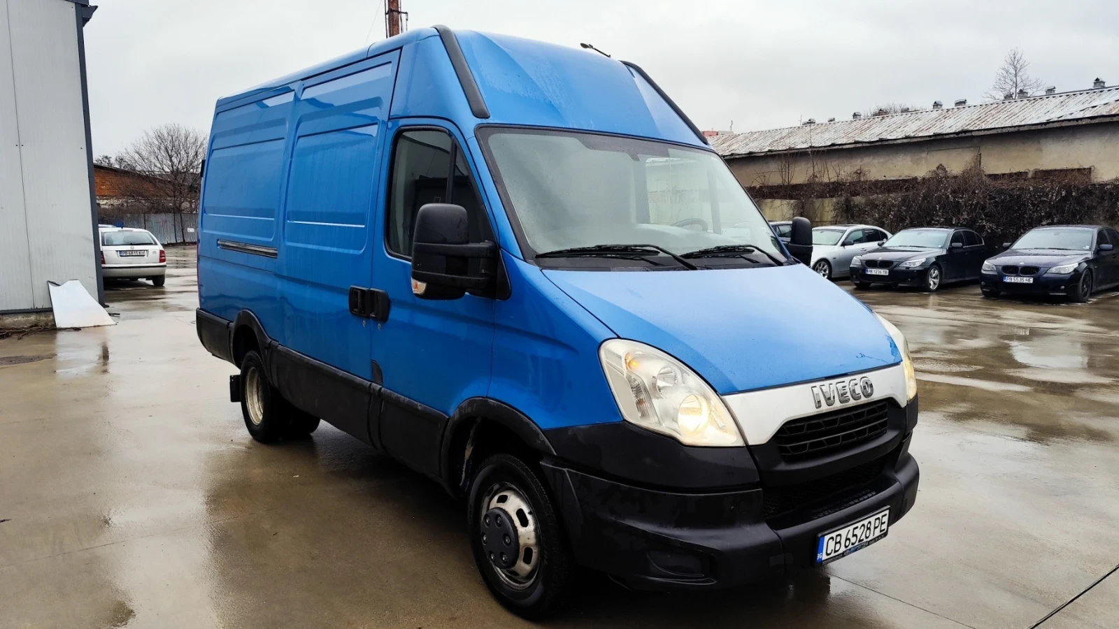 Iveco 35c13 Двойна гума