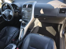 Toyota Auris 2.2d, снимка 13