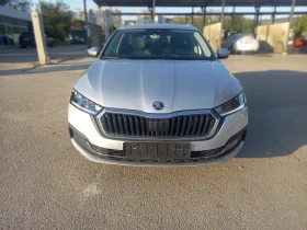 Skoda Octavia 2.0tdi HAED UP 150kc LED, снимка 2