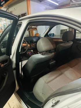 BMW 318 - 1900 € / 3716.08 лв. - 90806865 8