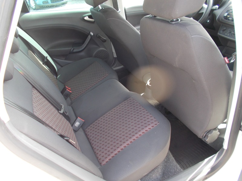 Seat Ibiza 1.2 KLIMA, снимка 10 - Автомобили и джипове - 42292768