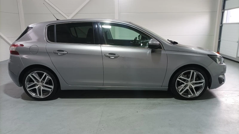 Peugeot 308 2.0 HDI automat, снимка 2 - Автомобили и джипове - 46355661