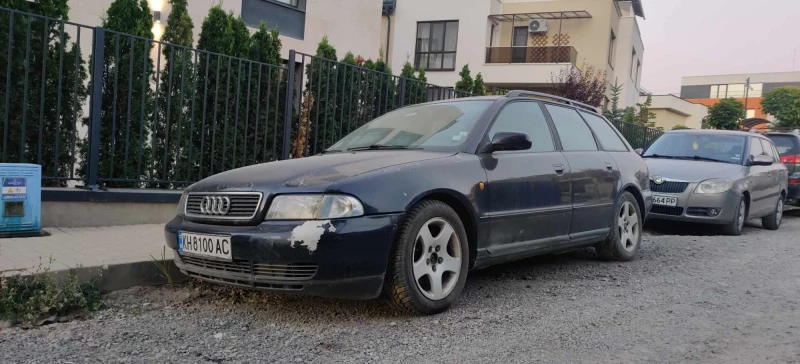 Audi A4, снимка 2 - Автомобили и джипове - 47018156