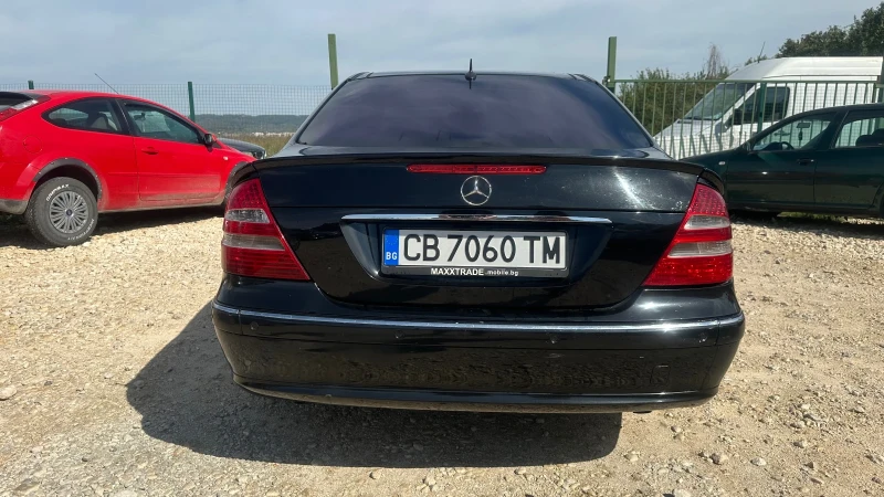 Mercedes-Benz E 500 V8 ГАЗОВ ИНЖЕКЦИОН ГОТОВ ЛИЗИНГ БАРТЕР, снимка 4 - Автомобили и джипове - 47239147