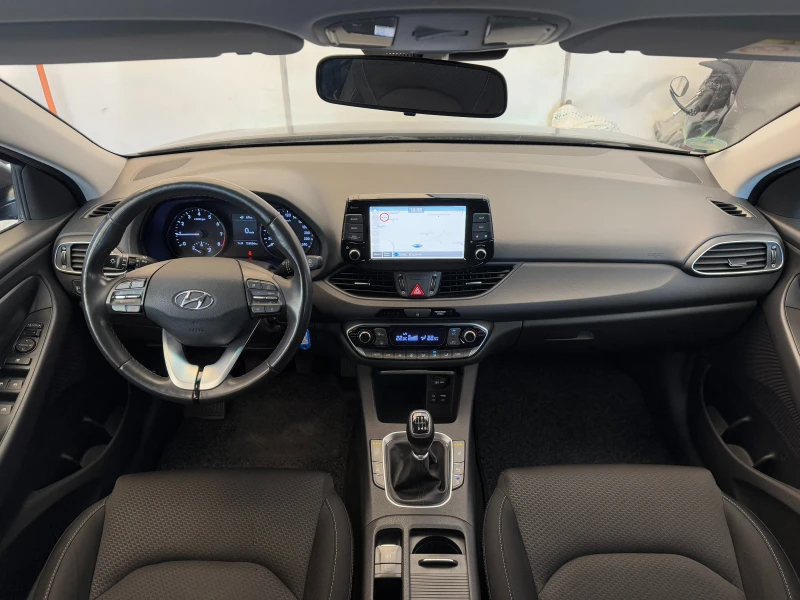 Hyundai I30 1.4I* 99к.с* 6ск* LED* СЕРВИЗНА КНИЖКА С ПЪЛНА ИСТ, снимка 10 - Автомобили и джипове - 48027201