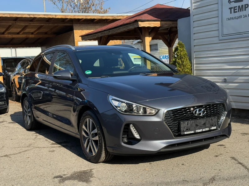 Hyundai I30 1.4I* 99к.с* 6ск* LED* СЕРВИЗНА КНИЖКА С ПЪЛНА ИСТ, снимка 3 - Автомобили и джипове - 48027201