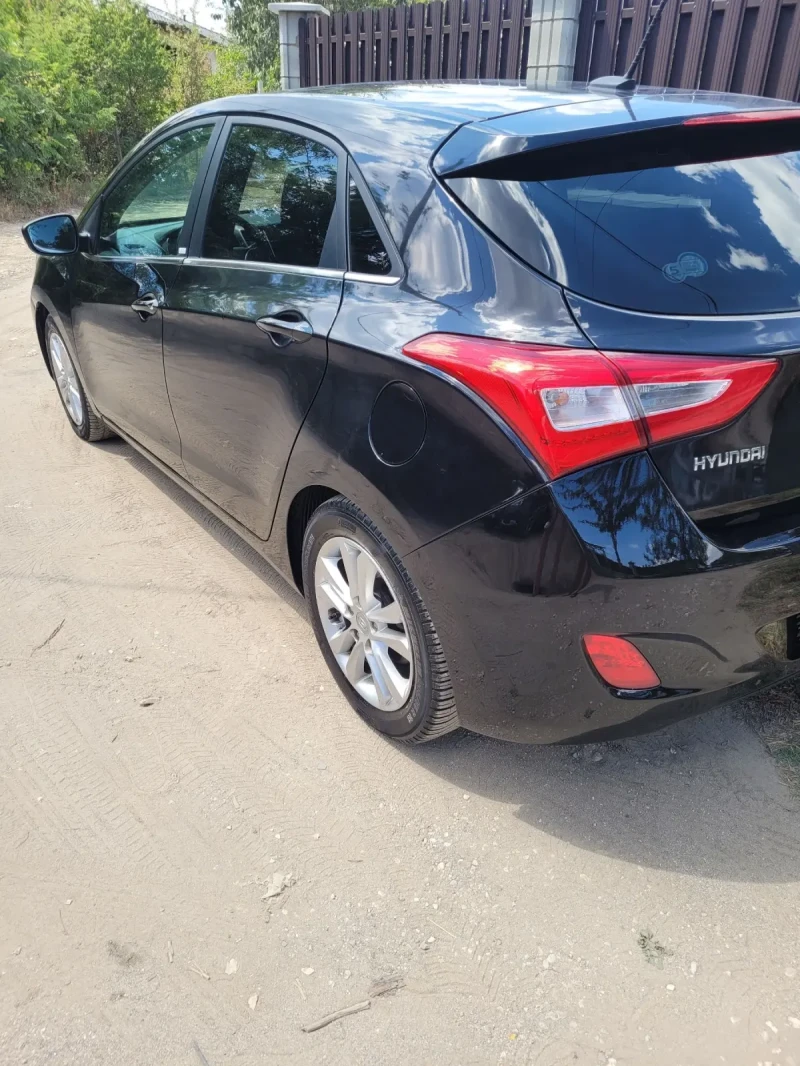 Hyundai I30 1.6 CRDI, снимка 3 - Автомобили и джипове - 48826122