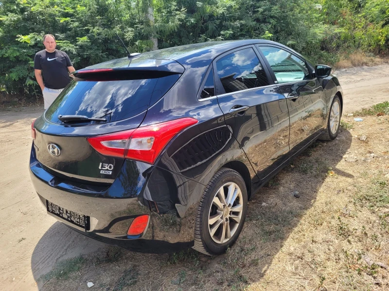 Hyundai I30 1.6 CRDI, снимка 7 - Автомобили и джипове - 48826122