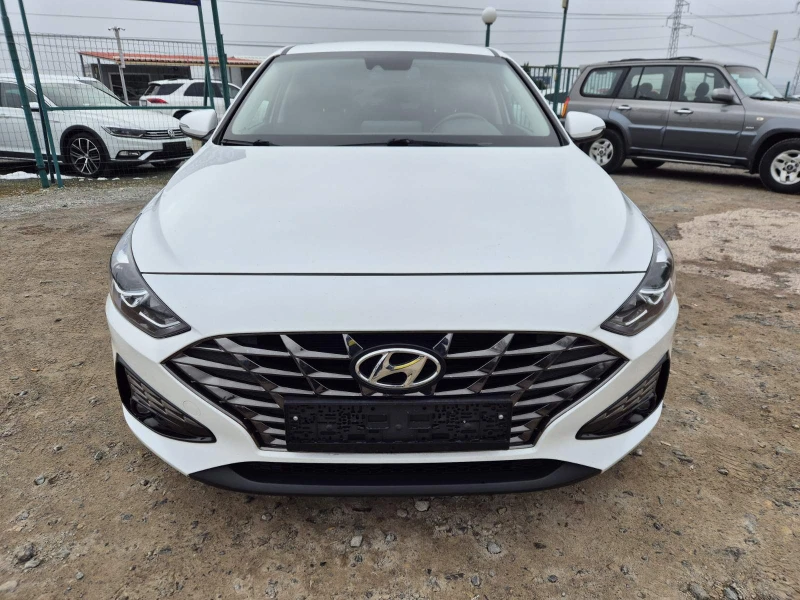 Hyundai I30 1.6CRDI Автомат, снимка 8 - Автомобили и джипове - 49288165