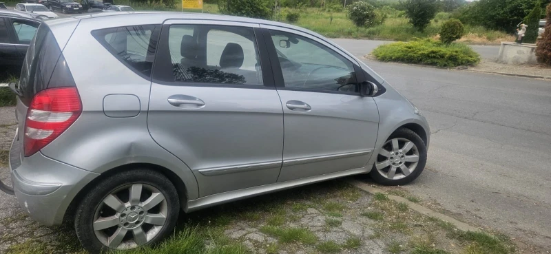 Mercedes-Benz A 200 2.0 td, снимка 4 - Автомобили и джипове - 50378613