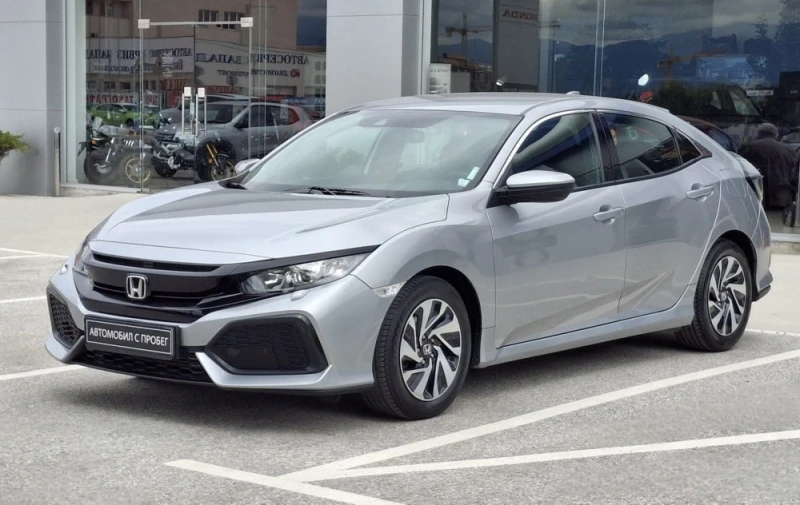 Honda Civic 1.0 VTEC Comfort Turbo MT, снимка 2 - Автомобили и джипове - 51188373